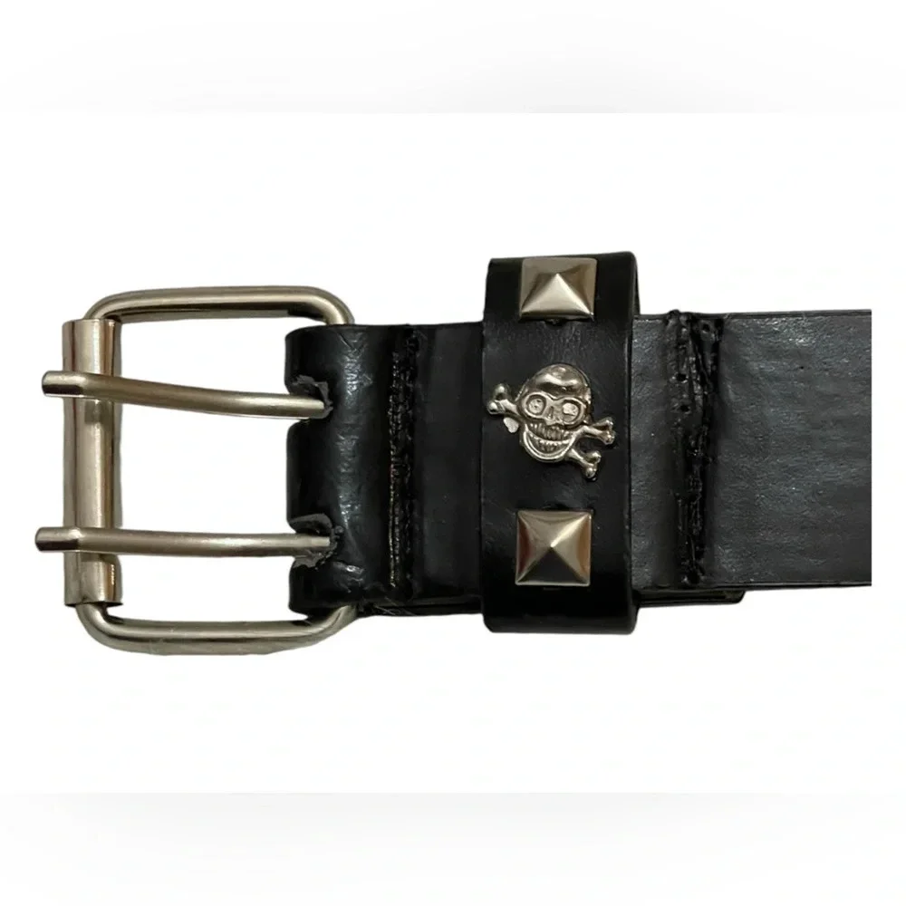 None skull studded